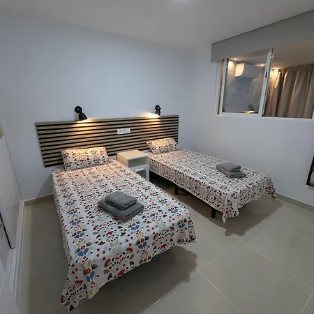Апартаменти Apartamentos Anau K & L- Playa Del Ingles - Yumbo *